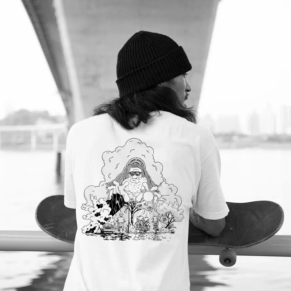 Dieu cyclo imprimé sur t-shirt. Dessin réalisé par Paul Lornet